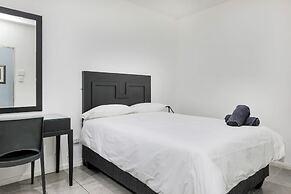 Inn & Out Express Sea Point