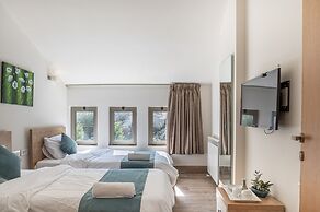 Scape by Villa John