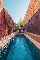 Feronia Suites