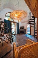 Feronia Suites