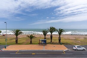 Mouille Point Places