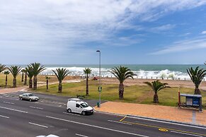 Mouille Point Places