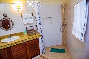 Serenity Villa - 8min Escape in Diani Beach