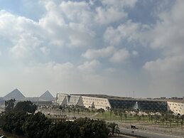 Golden Grand Museum & Pyramids View