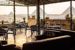 King Khafren View INN