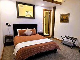 New Denver Lodge