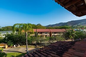 Coco Sunset Hills 52