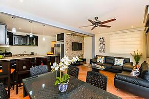 Coco Sunset Hills 52