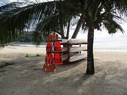 Saracen Bay Resort