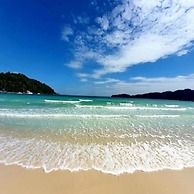 Saracen Bay Resort