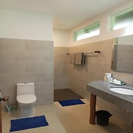Saracen Bay Resort