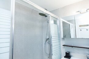 Glamorous Apt in central Athens