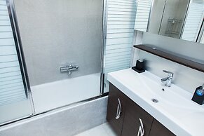 Glamorous Apt in central Athens