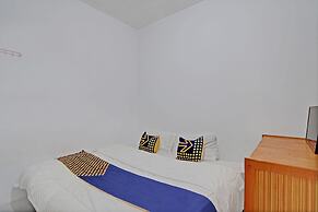 Hotel O Arsen House
