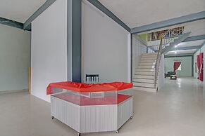 Hotel O Arsen House