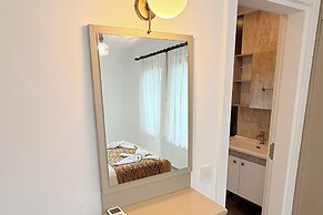 Villa-sleeps 8-parking-pool-bbq