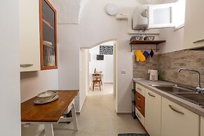 3482 Vico dei Mille by Barbarhouse