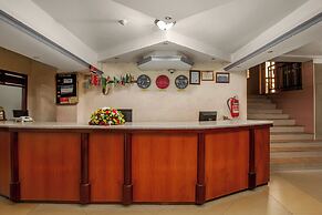 Holiday Express Hotel