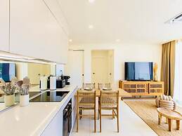 The Hills Residence