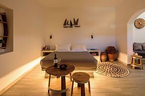Athiri Luxury Suites Perivolos