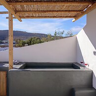 Athiri Luxury Suites Perivolos