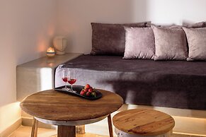Athiri Luxury Suites Perivolos