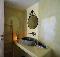 Athiri Luxury Suites Perivolos