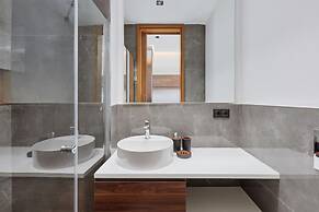Charming 1-0 Studio in Kotor-kavac With Pool & Spa