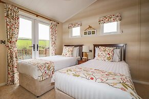 Hideaway Lodge