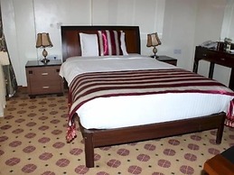 Hotel Karisimbi