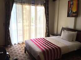 Hotel Karisimbi