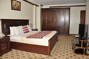 Hotel Karisimbi