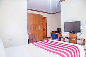 Hotel Karisimbi