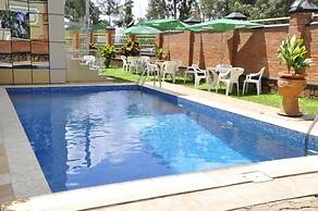 Hotel Karisimbi