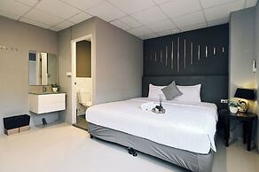 Tori Crown Hotel