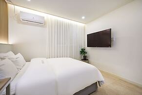Urban Hotel