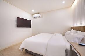 Urban Hotel