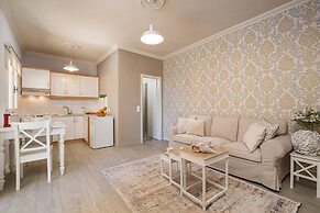 Chryssa Villa - Sun - Splashed Romantic