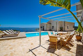 Above Blu Villa in Gaios