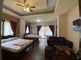 Minshuku KCS Hotel and Restaurant