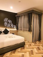 SJ Miracle Hotel