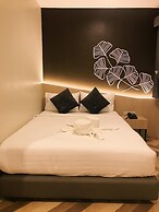 SJ Miracle Hotel