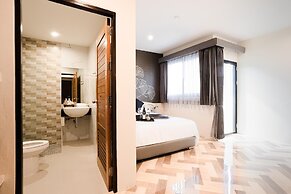 SJ Miracle Hotel