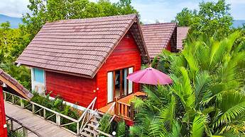 Lodge Moni Essara Kompot