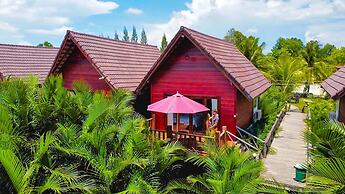 Lodge Moni Essara Kompot