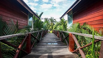 Lodge Moni Essara Kompot