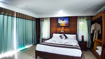 Lodge Moni Essara Kompot