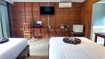 Lodge Moni Essara Kompot