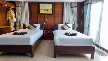 Lodge Moni Essara Kompot