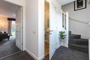 Beautifully Designed 3 Bed House - in Manchester